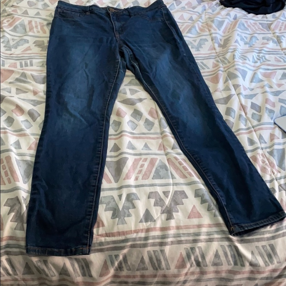 Forever 21 Refuge skinny jeans